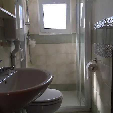 Apartment Dependance La Gardenia Sanremo